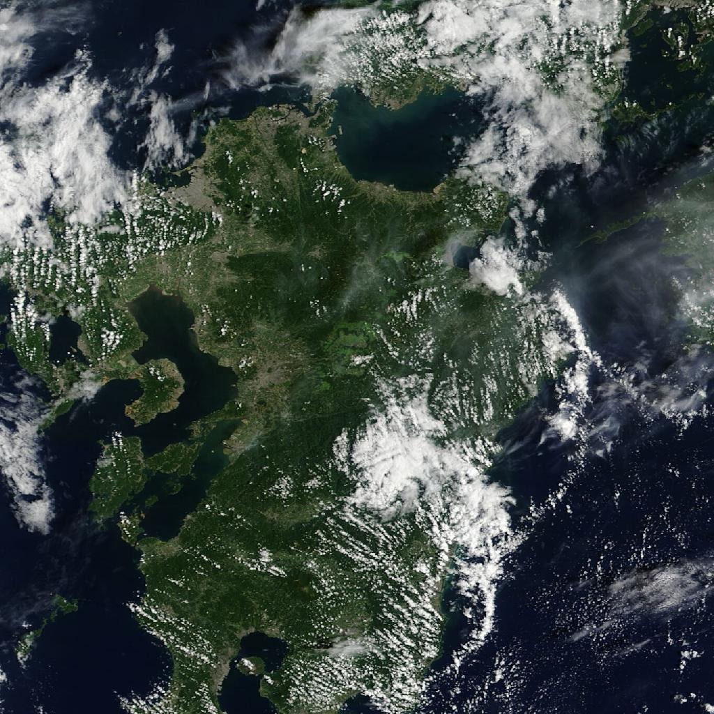 Aso Volcano Activity and Alert Status